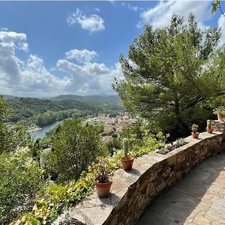 Du Vigneron Avec Vue Sur Les Vignes Et Les Montagnes * La Caunette